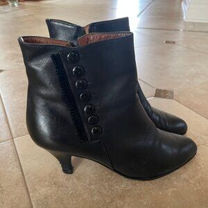 Genuine Vintage Italian Leather Booties